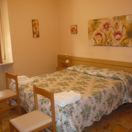 Hotel Il Palazzetto Chiusdino Esterno foto