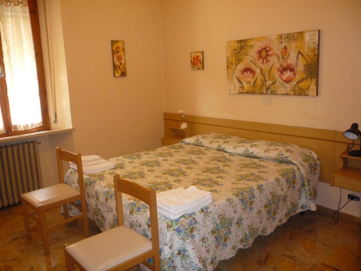 Hotel Il Palazzetto Chiusdino Esterno foto